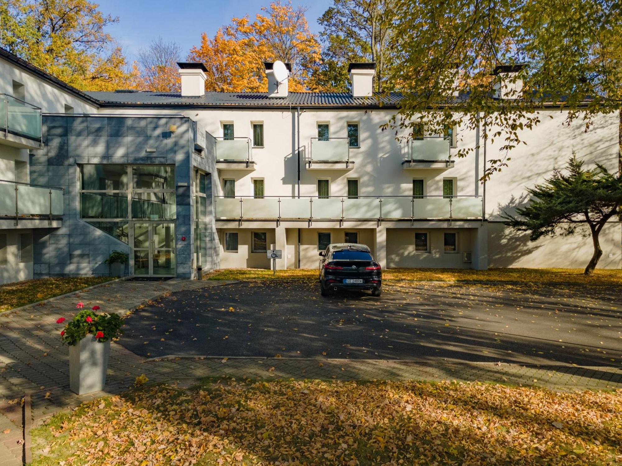 Hotel W Dobieszkowie Stryków Extérieur photo