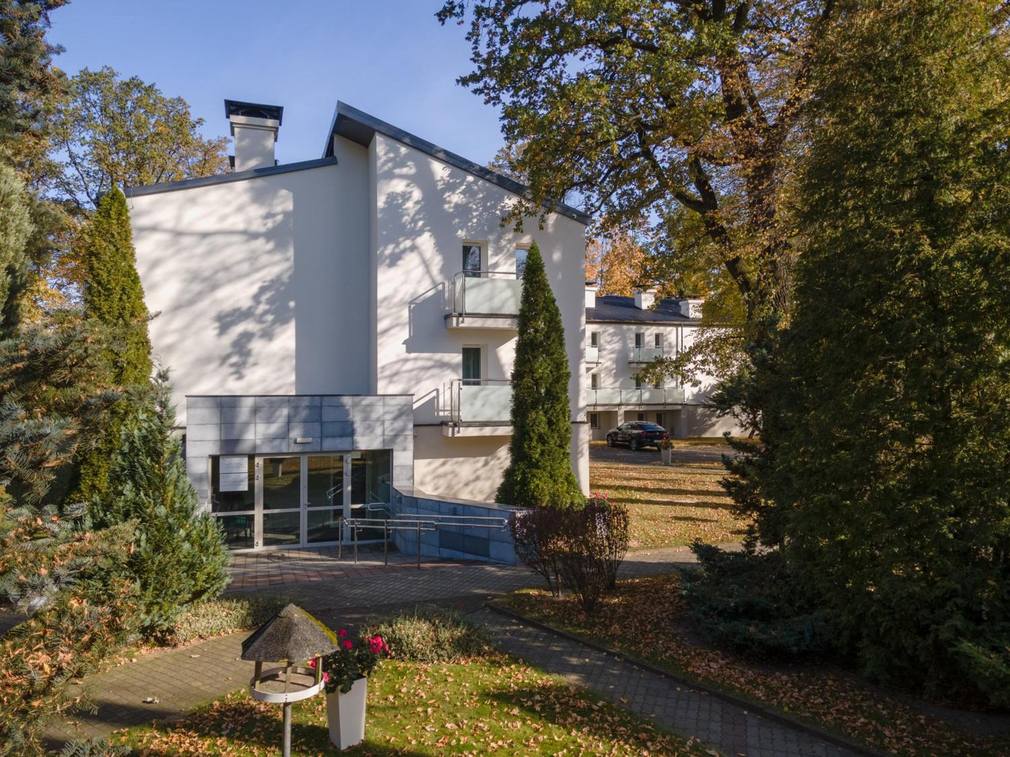 Hotel W Dobieszkowie Stryków Extérieur photo