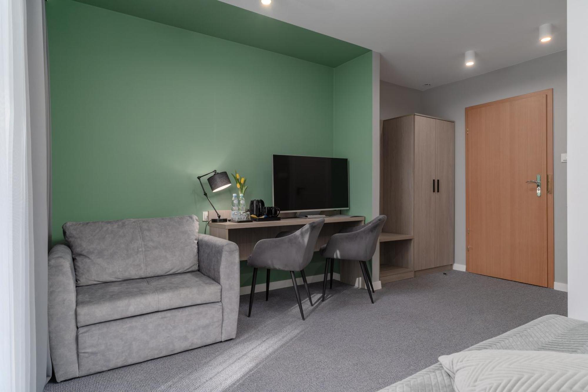 Hotel W Dobieszkowie Stryków Extérieur photo
