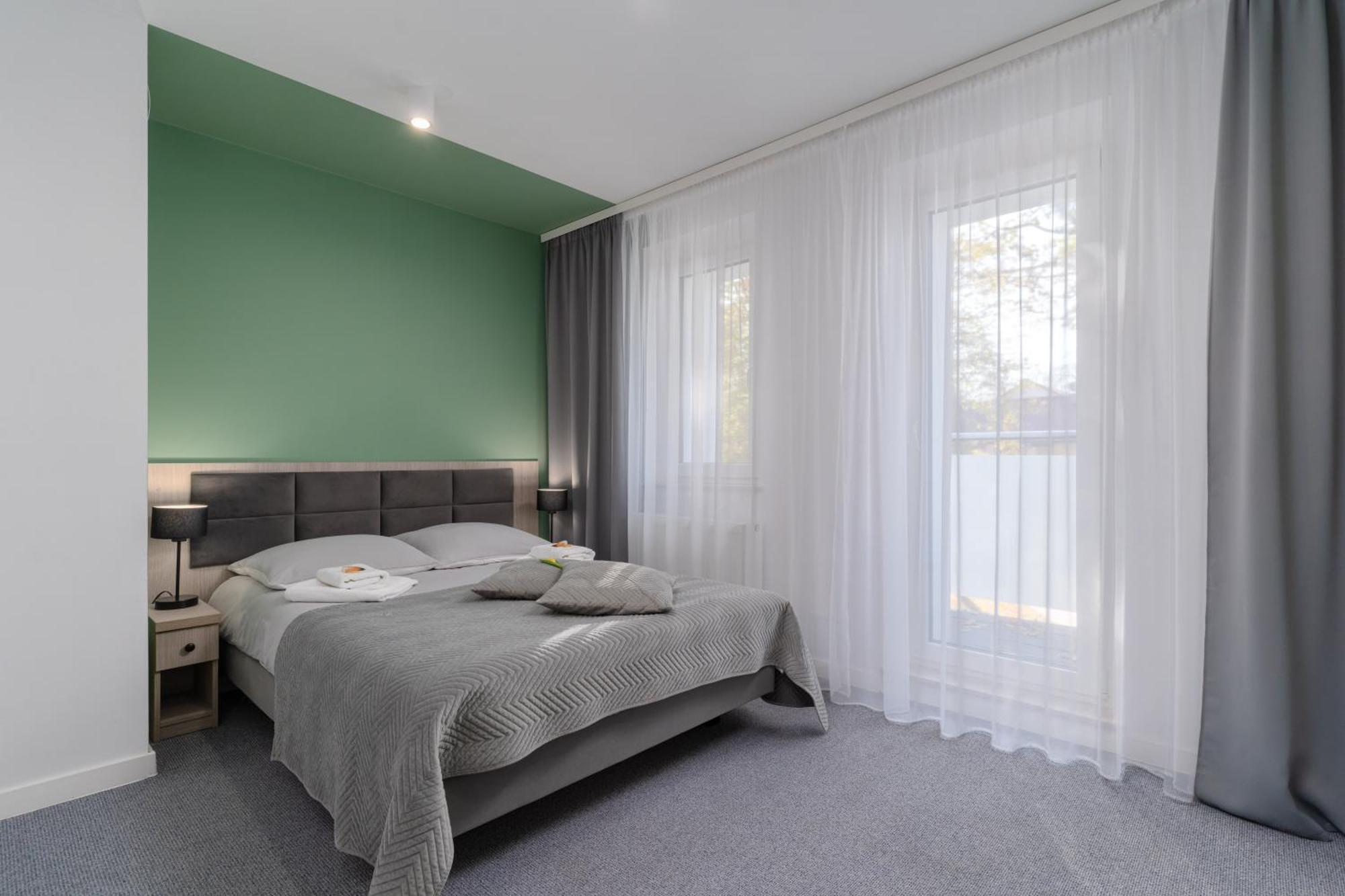 Hotel W Dobieszkowie Stryków Extérieur photo
