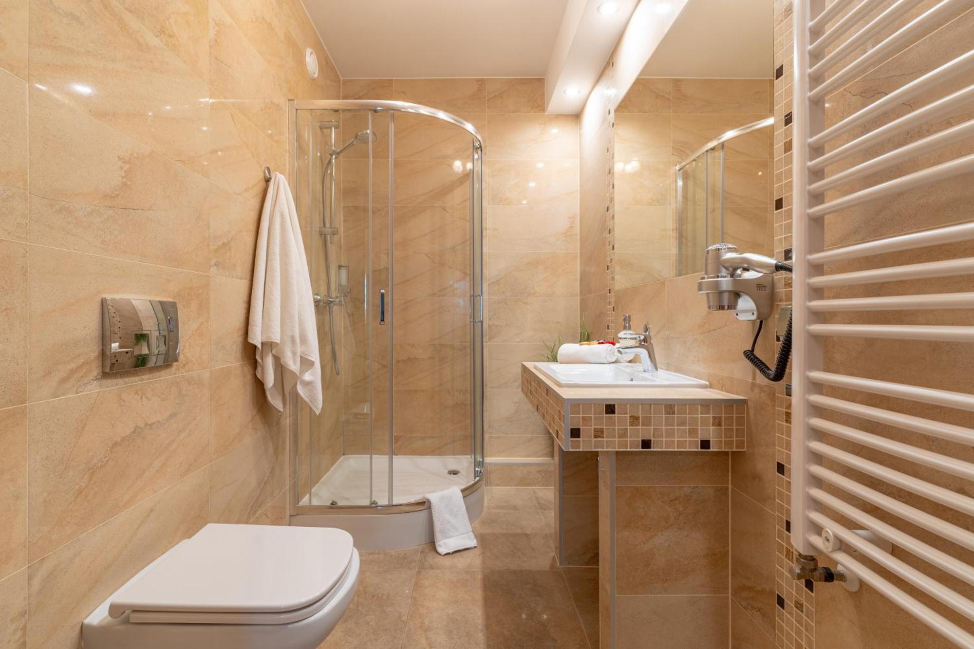 Hotel W Dobieszkowie Stryków Extérieur photo